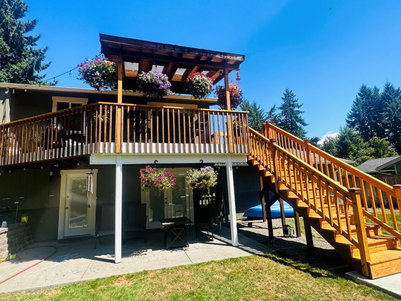 NEW DECK STAIRS